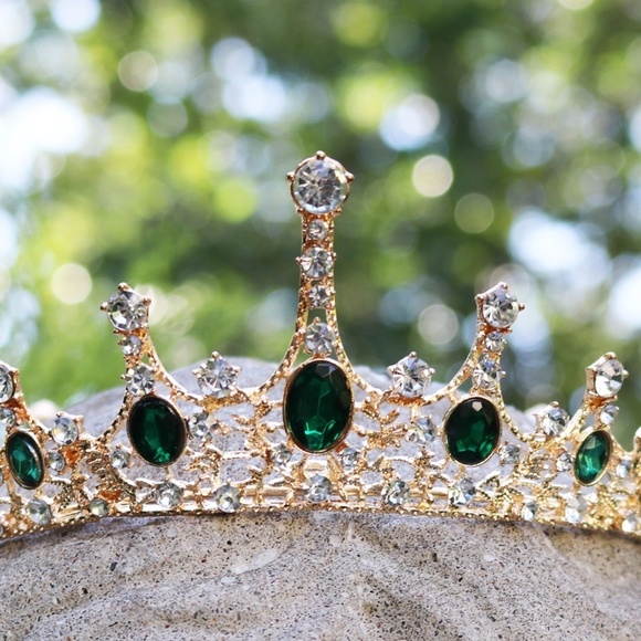 ??HOST PICK!! ?? Imperial Emerald Green Crystal Embellished Gold Crown ??✨ main image 4